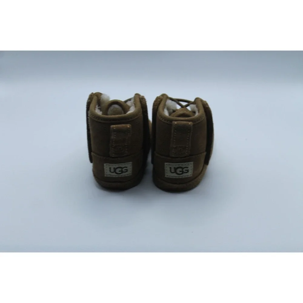 UGG baby neumel